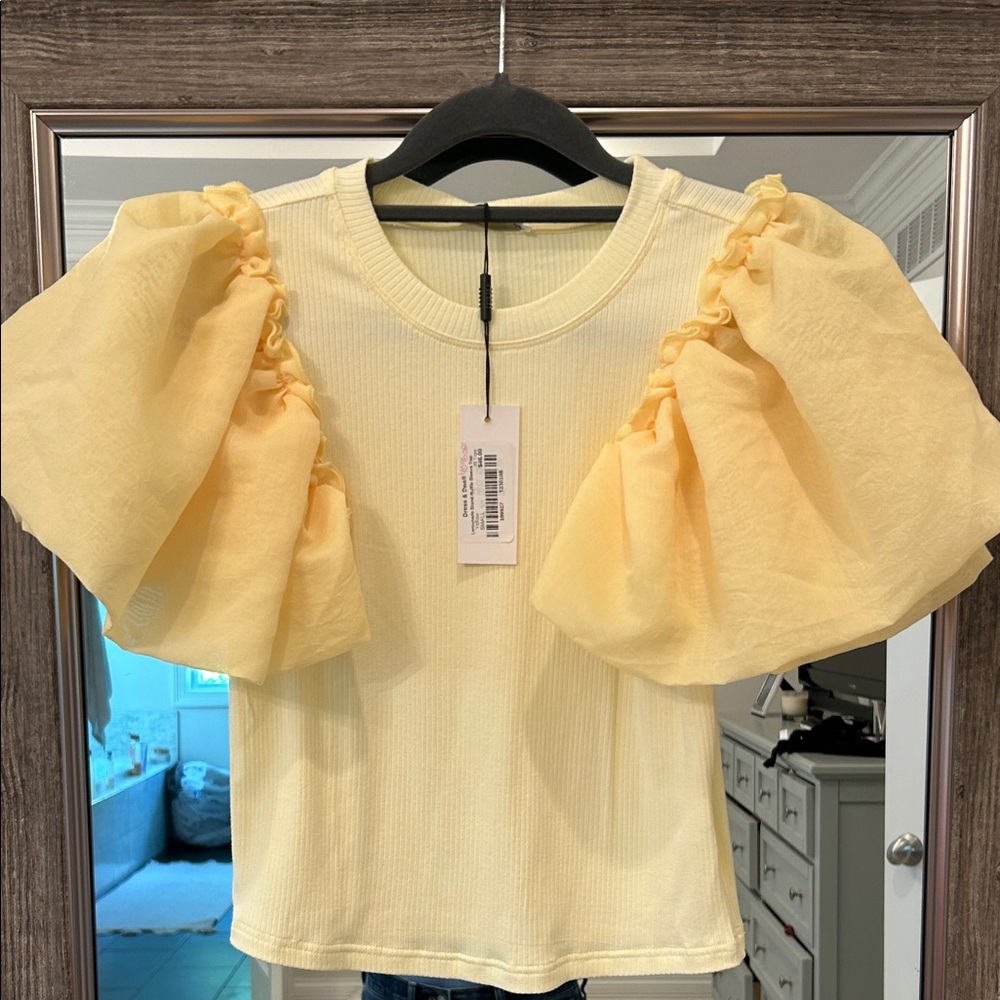 Elegant Cream Puff Sleeve Top